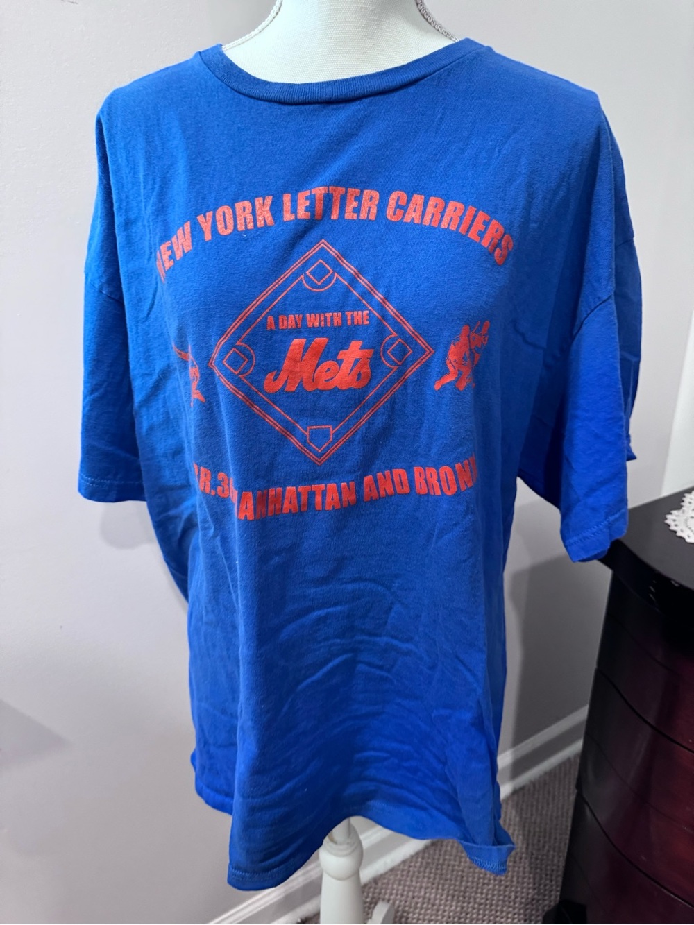 Mets Blue Graphic Tee with Orange Print